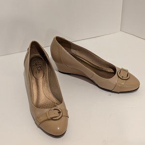 Wedge pumps (0224) | Available Until 5/15